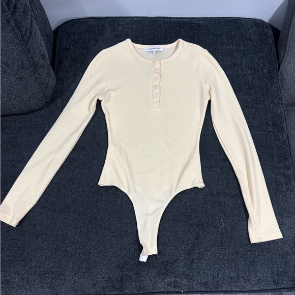 Henley Bodysuit – WeWoreWhat, Size:M - Picture 6 of 6